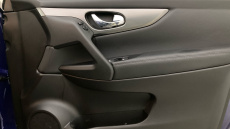 Nissan Qashqai 1.3 DiG-T N-Connecta 5dr Petrol Hatchback